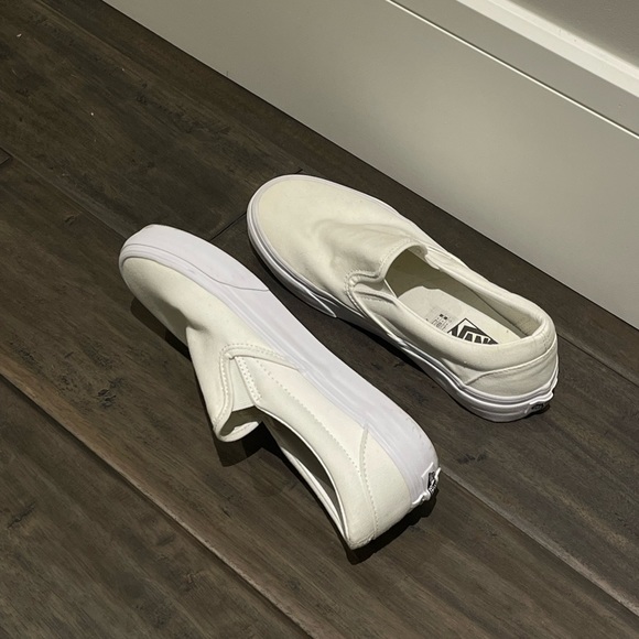 White Vans - Picture 4 of 5